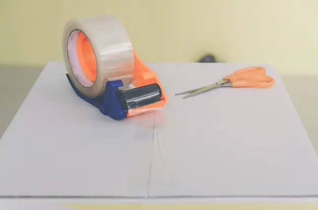 Selección de cinta para pintar adecuada para madera y vidrio en ambiente doméstico - SOCO Cintas Adhesivas.