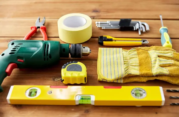 Herramientas esenciales para electricistas - SOCO Cintas Adhesivas